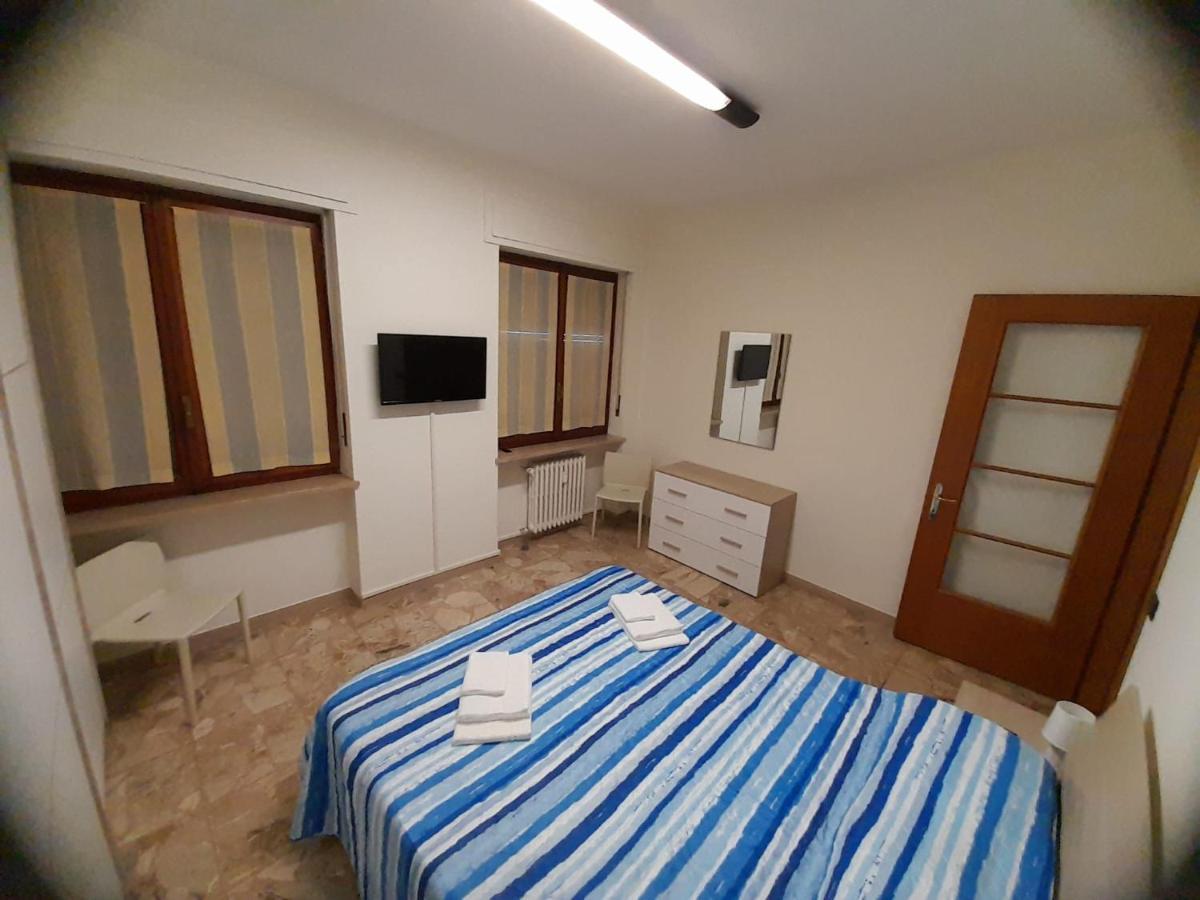 Vercelli Centro Екстериор снимка