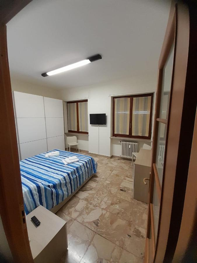 Vercelli Centro Екстериор снимка